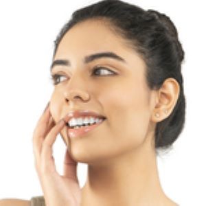 Deeply Moisturizes the Skin