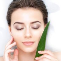 Hydrates Skin