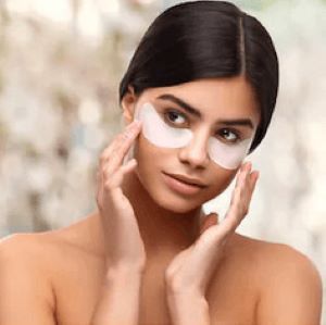 REDUCES DARK CIRCLES