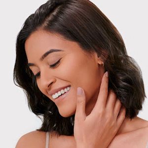 Tightens Pores