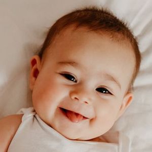 Calms & Relaxes Baby’s Skin
