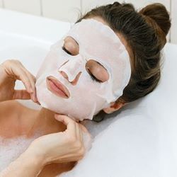 Reduces Acne Marks