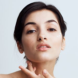 Fights Acne & Pimples