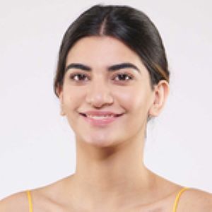 Brightens Skin