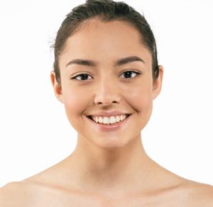 Brightens Skin