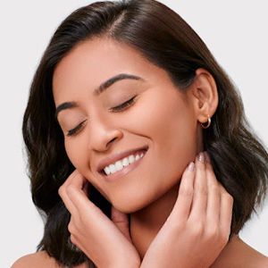 Illuminates Skin