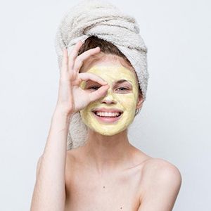 Minimizes Signs of Aging